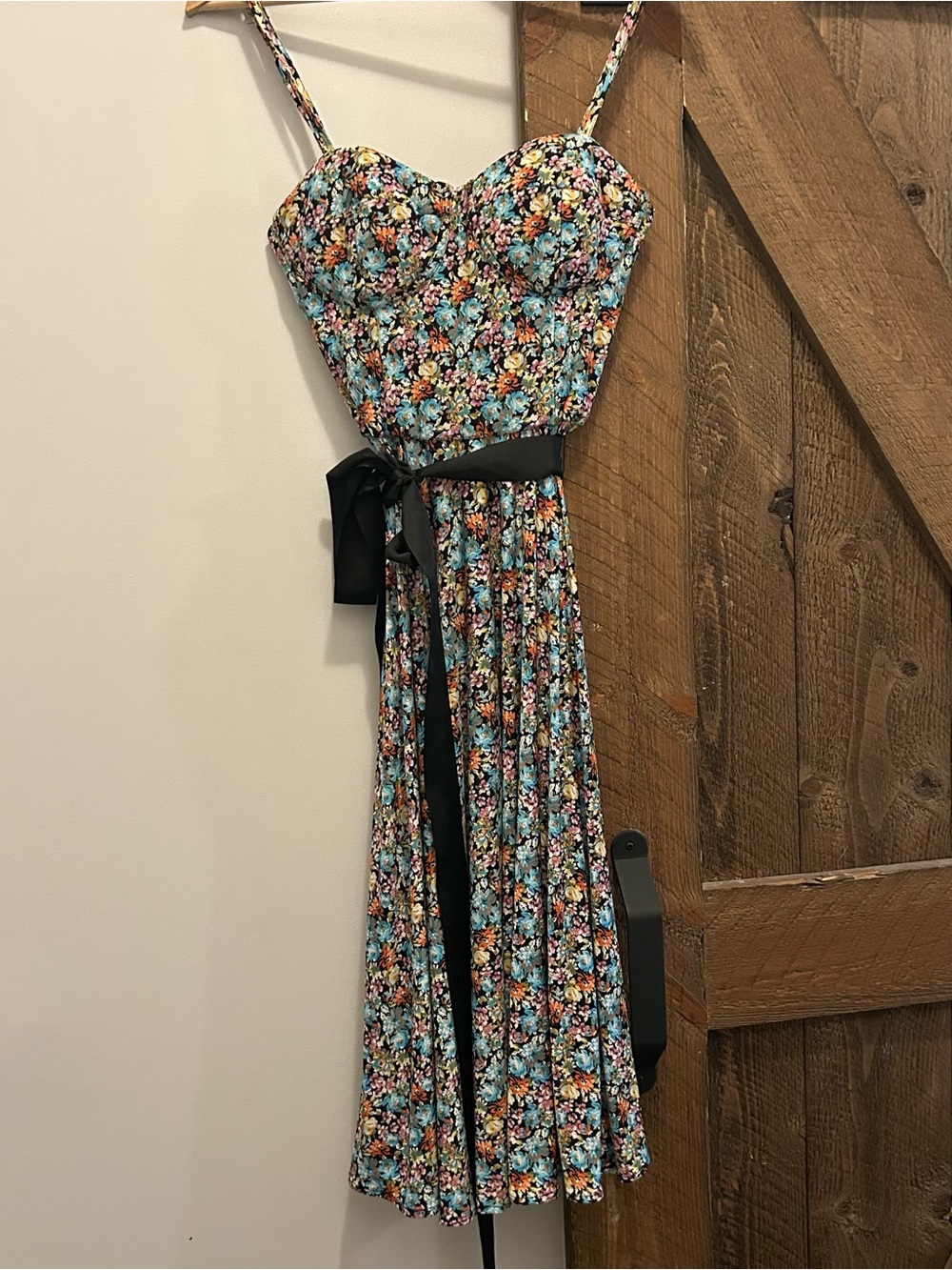 Isaac Mizrahi Blue Floral Midi Dress with Black Fabric Belt